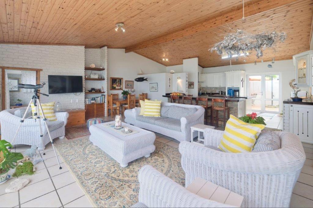 ストロイスバーイ Oceanview Houseヴィラ エクステリア 写真